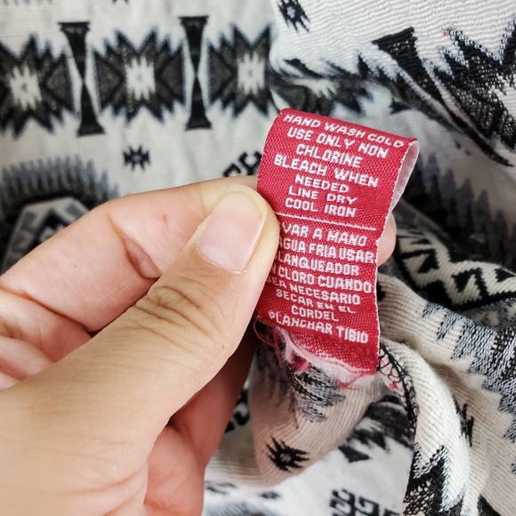Red Ranch Women's Sz S Western Native Tapestry Woven Aztec Button Up Jacket - Picture 7 of 7